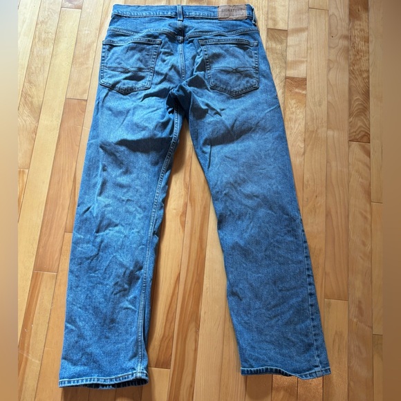 Classic Blue Denim Jeans Loose Fit - Picture 5 of 6